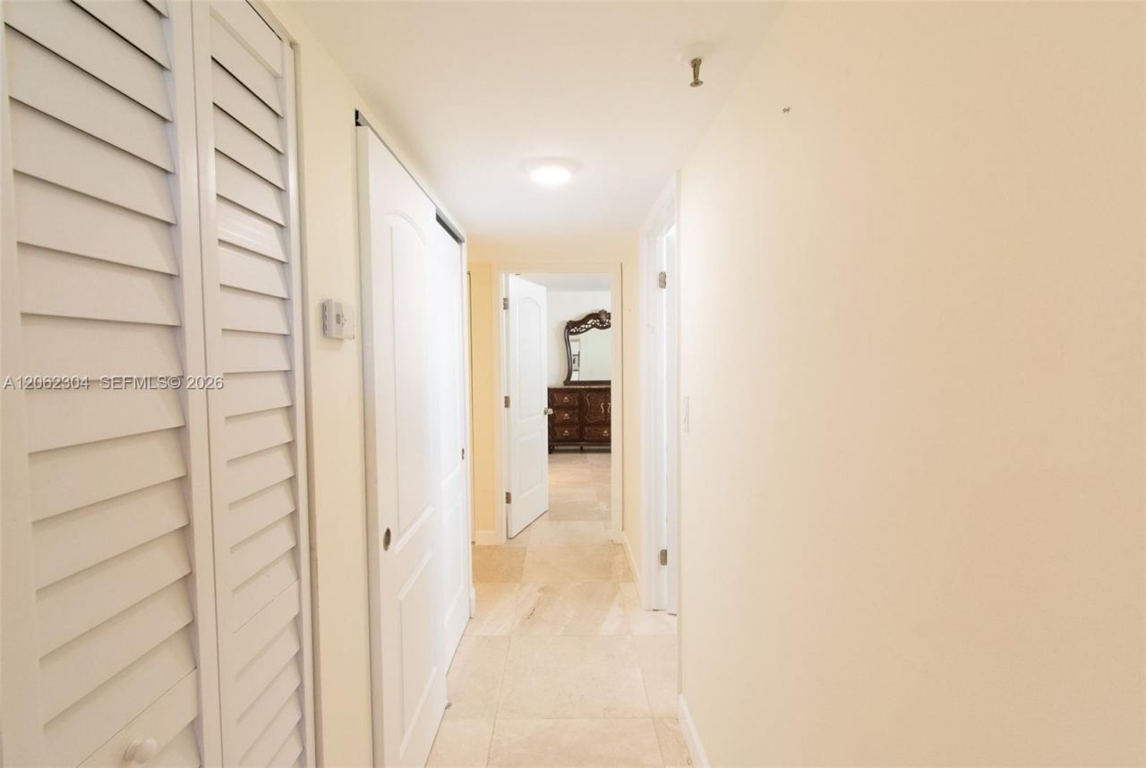 1623 Collins Ave , Unit 215, Miami Beach, FL 33139 Photo