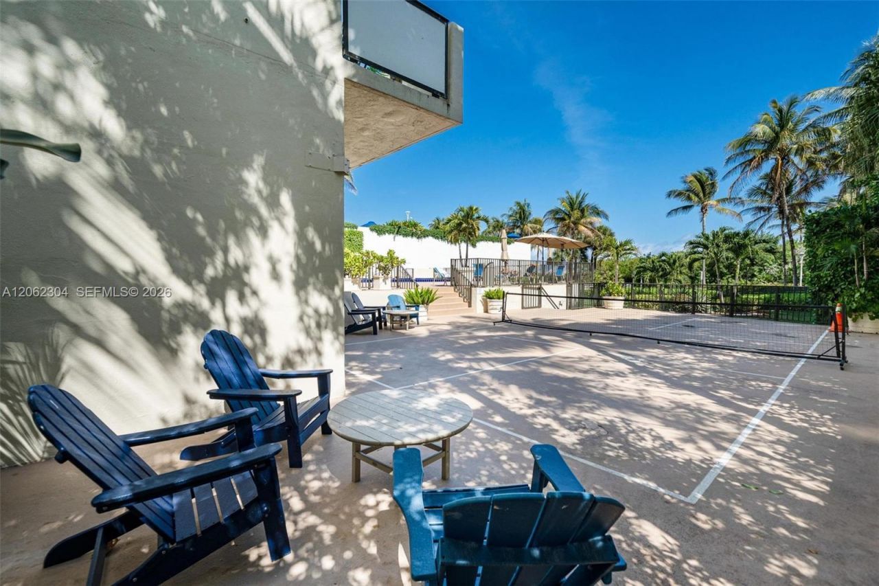 1623 Collins Ave , Unit 215, Miami Beach, FL 33139 Photo