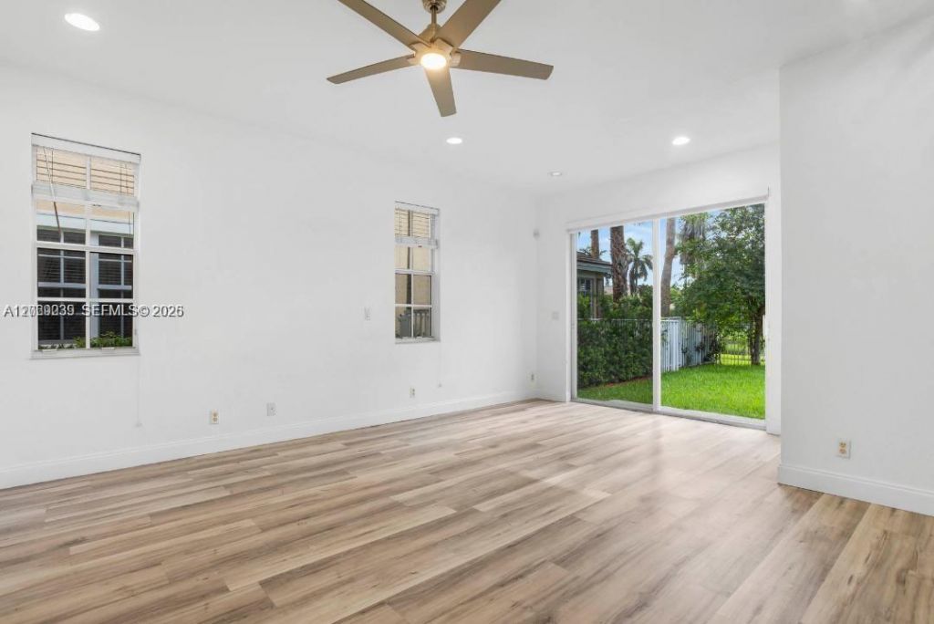 4762 Lakeside Ter, Davie, FL 33314 Photo