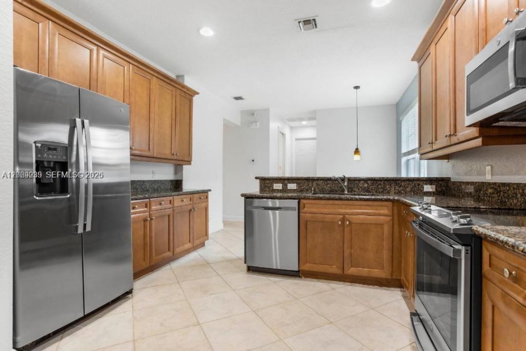 4762 Lakeside Ter, Davie, FL 33314 Photo