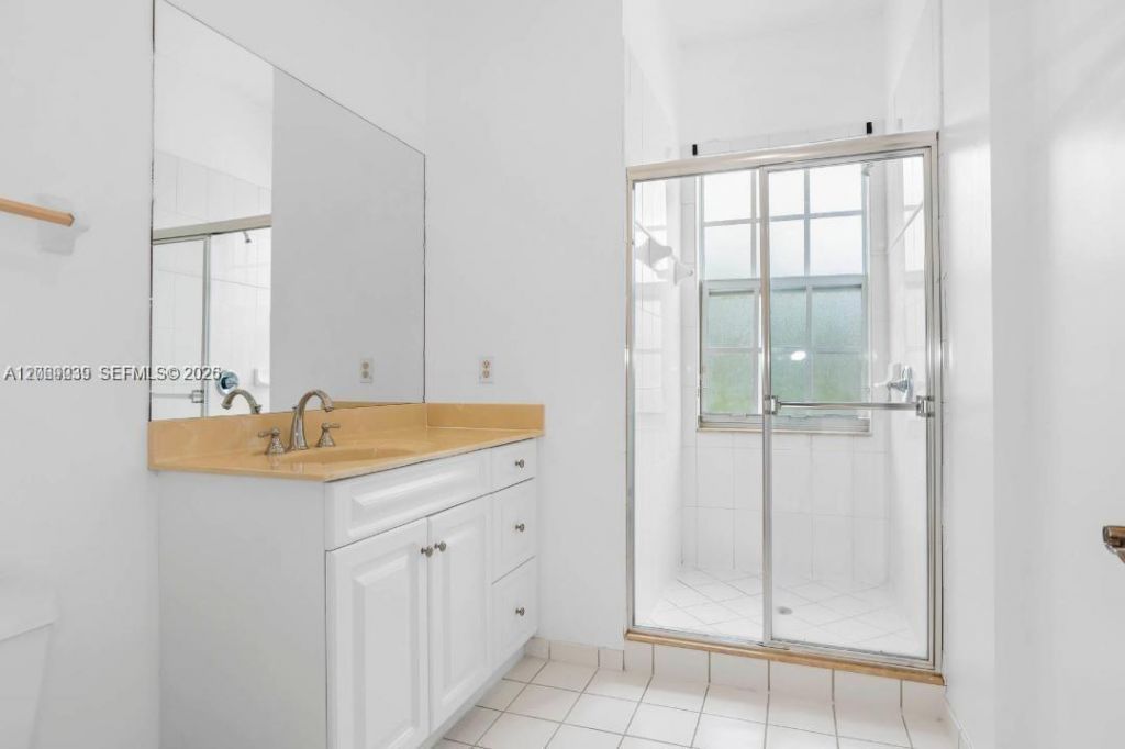 4762 Lakeside Ter, Davie, FL 33314 Photo