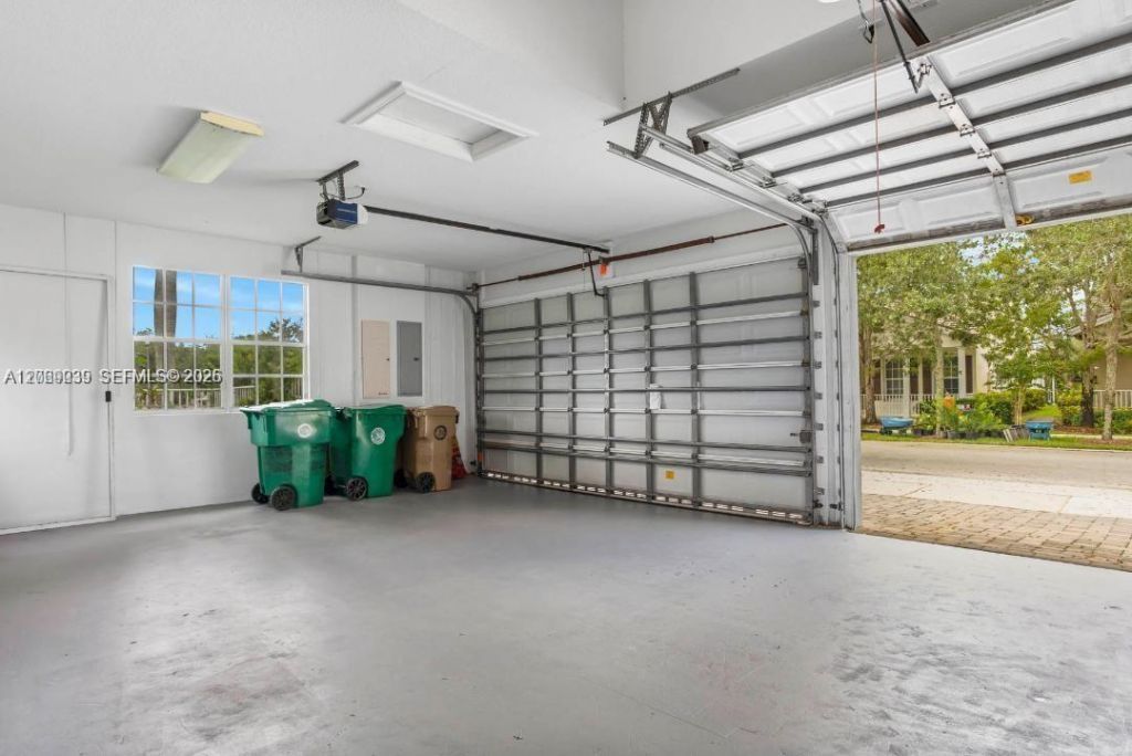 4762 Lakeside Ter, Davie, FL 33314 Photo