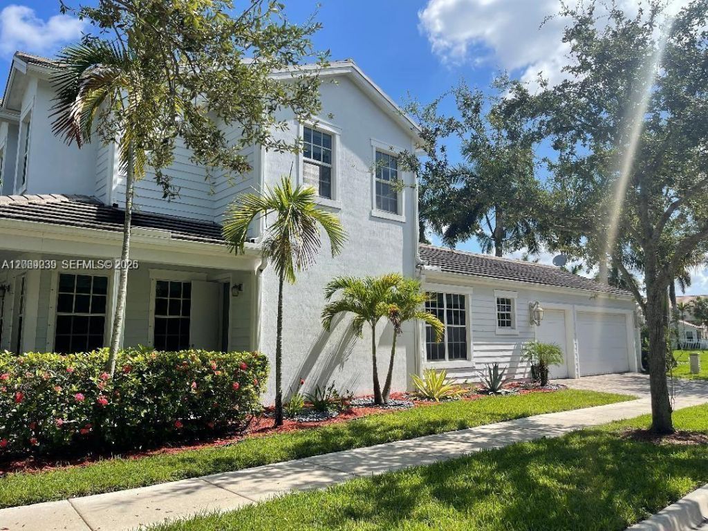 4762 Lakeside Ter, Davie, FL 33314 Photo