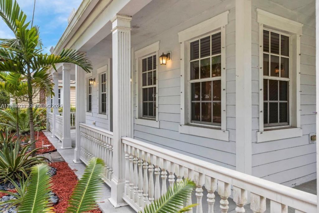 4762 Lakeside Ter, Davie, FL 33314 Photo