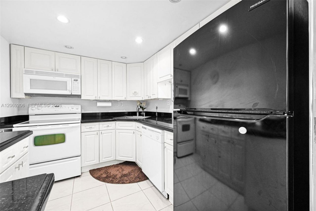 2100 Sans Souci Blvd , Unit A509, North Miami, FL 33181 Photo