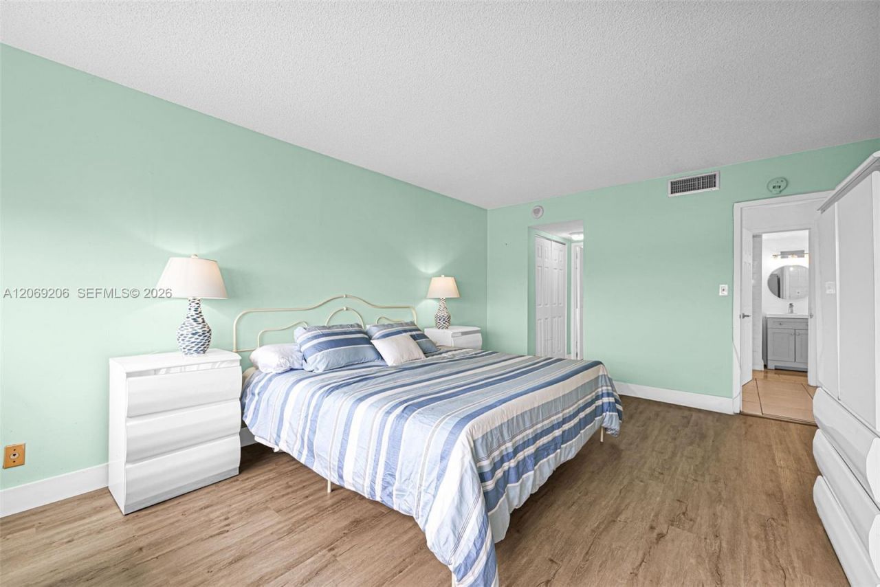 2100 Sans Souci Blvd , Unit A509, North Miami, FL 33181 Photo