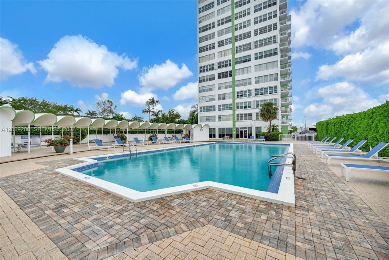 2100 Sans Souci Blvd , Unit A509, North Miami, FL 33181 Photo