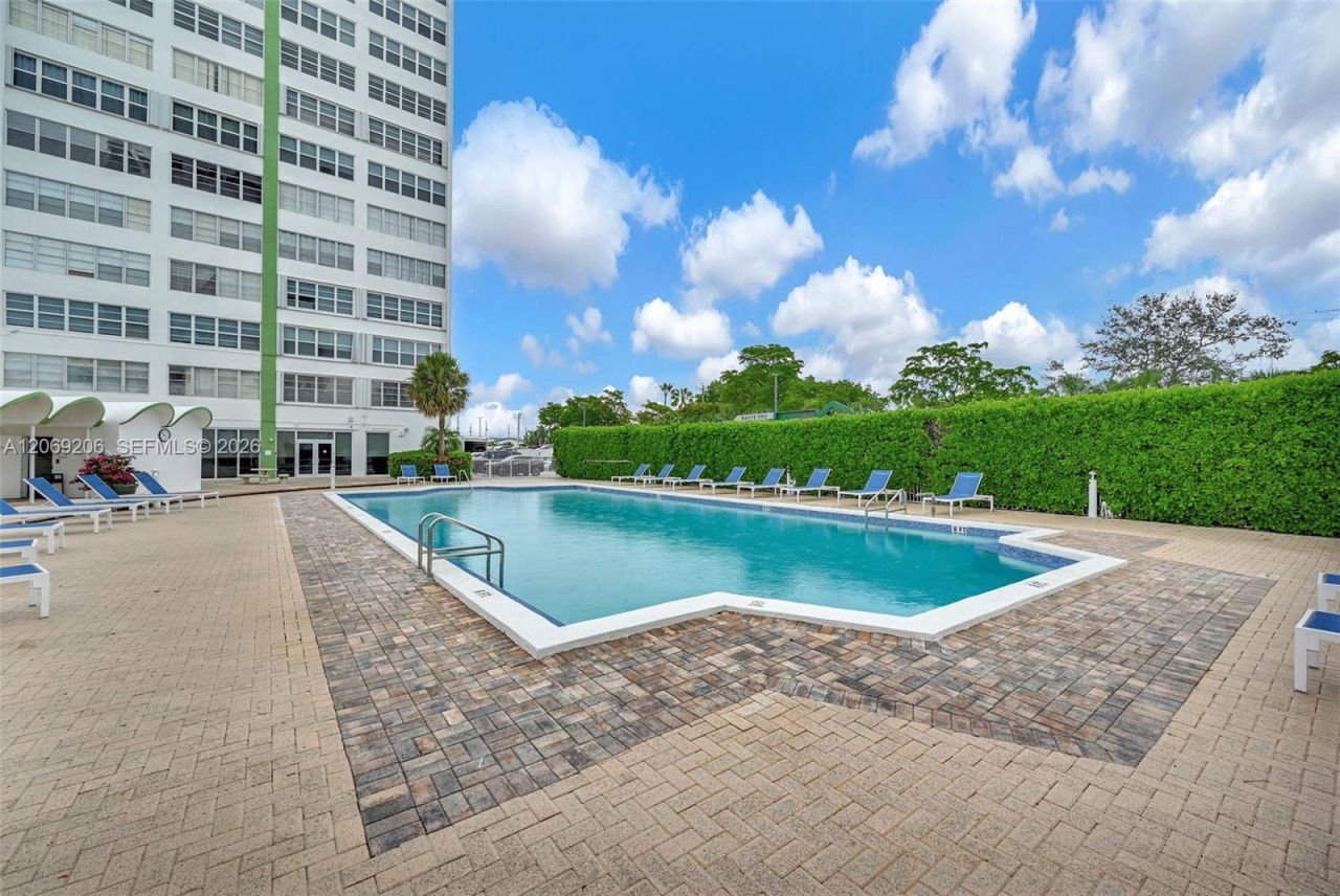 2100 Sans Souci Blvd , Unit A509, North Miami, FL 33181 Photo