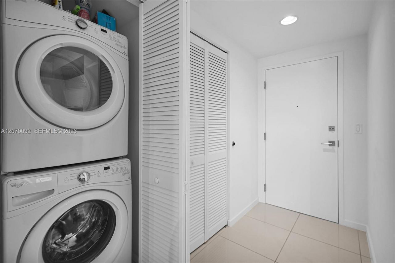 5300 Paseo Blvd , Unit 1410, Doral, FL 33166 Photo