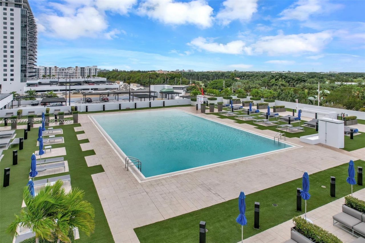 5300 Paseo Blvd , Unit 1410, Doral, FL 33166 Photo