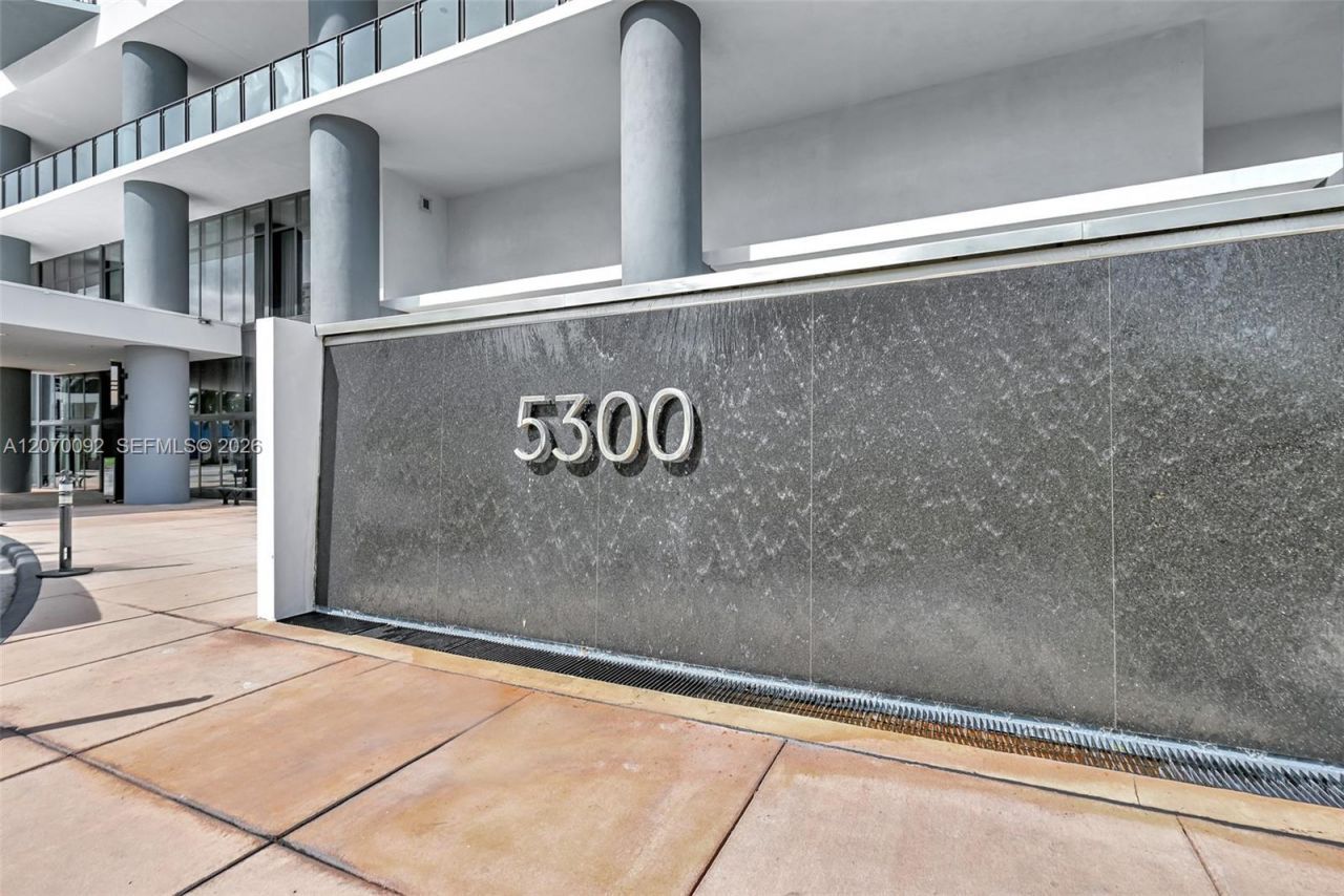 5300 Paseo Blvd , Unit 1410, Doral, FL 33166 Photo