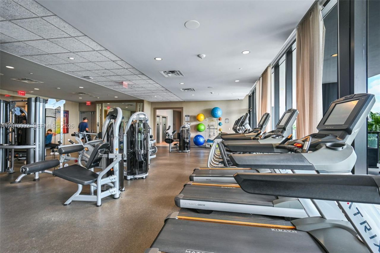 5300 Paseo Blvd , Unit 1410, Doral, FL 33166 Photo