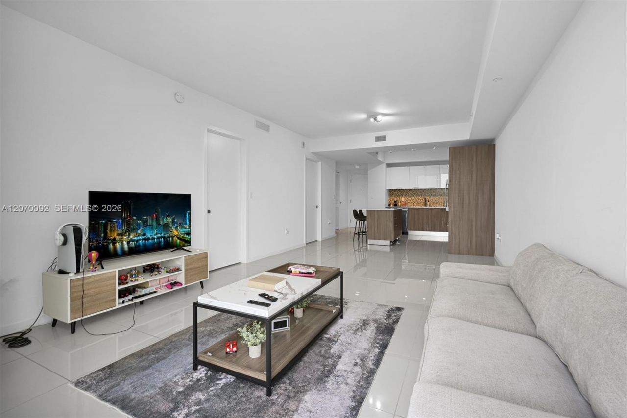 5300 Paseo Blvd , Unit 1410, Doral, FL 33166 Photo