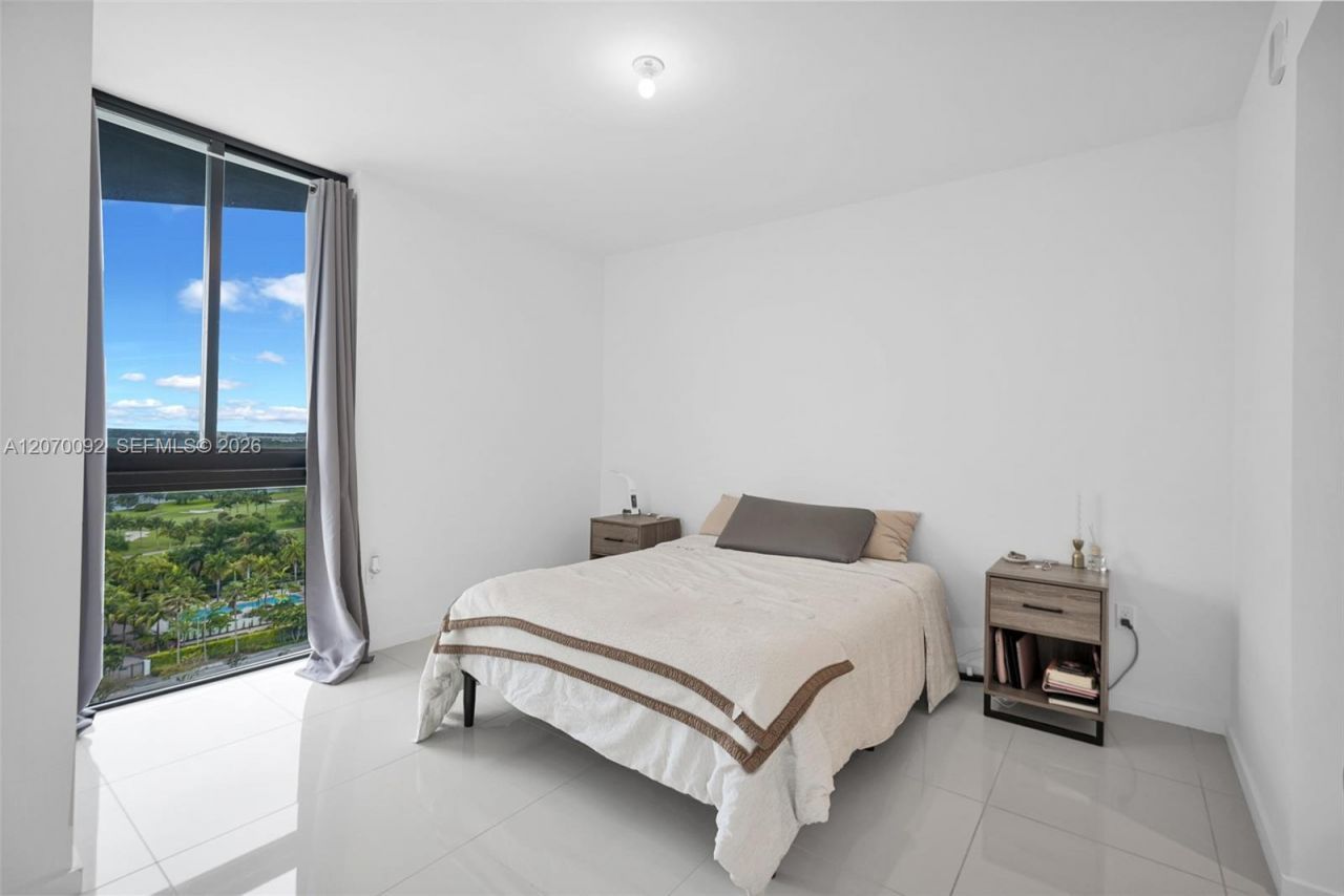 5300 Paseo Blvd , Unit 1410, Doral, FL 33166 Photo