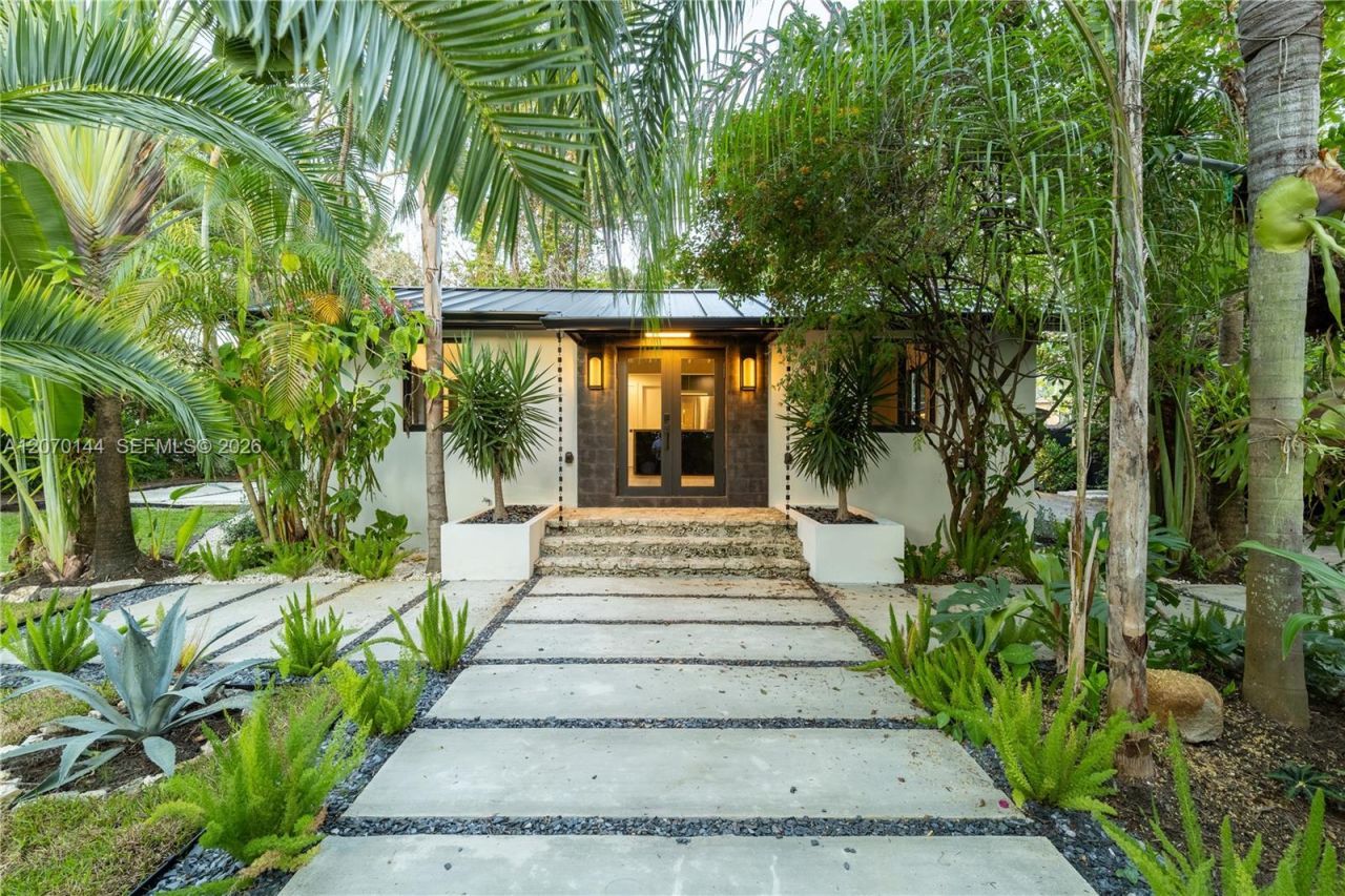 10901 NE 3rd Ave , Miami, FL 33161 Photo