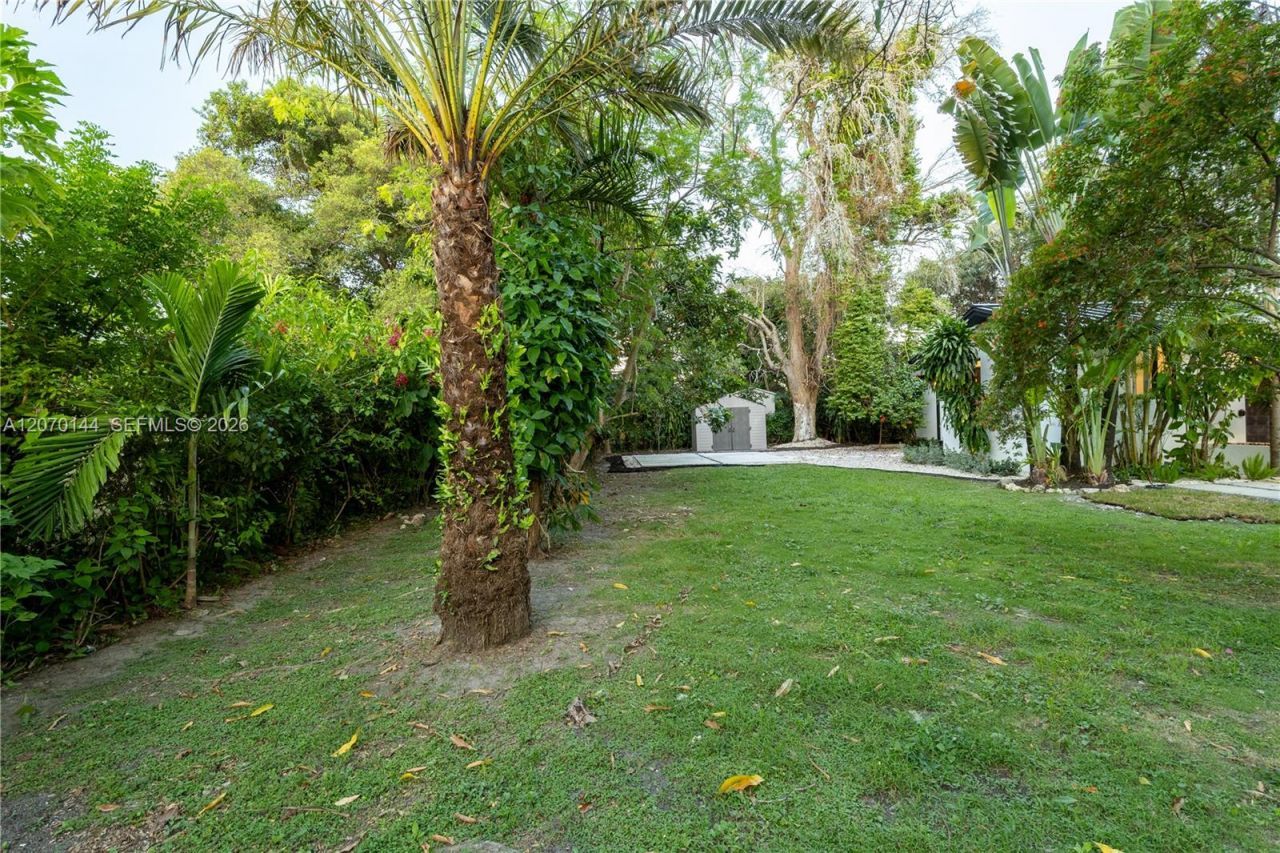 10901 NE 3rd Ave , Miami, FL 33161 Photo