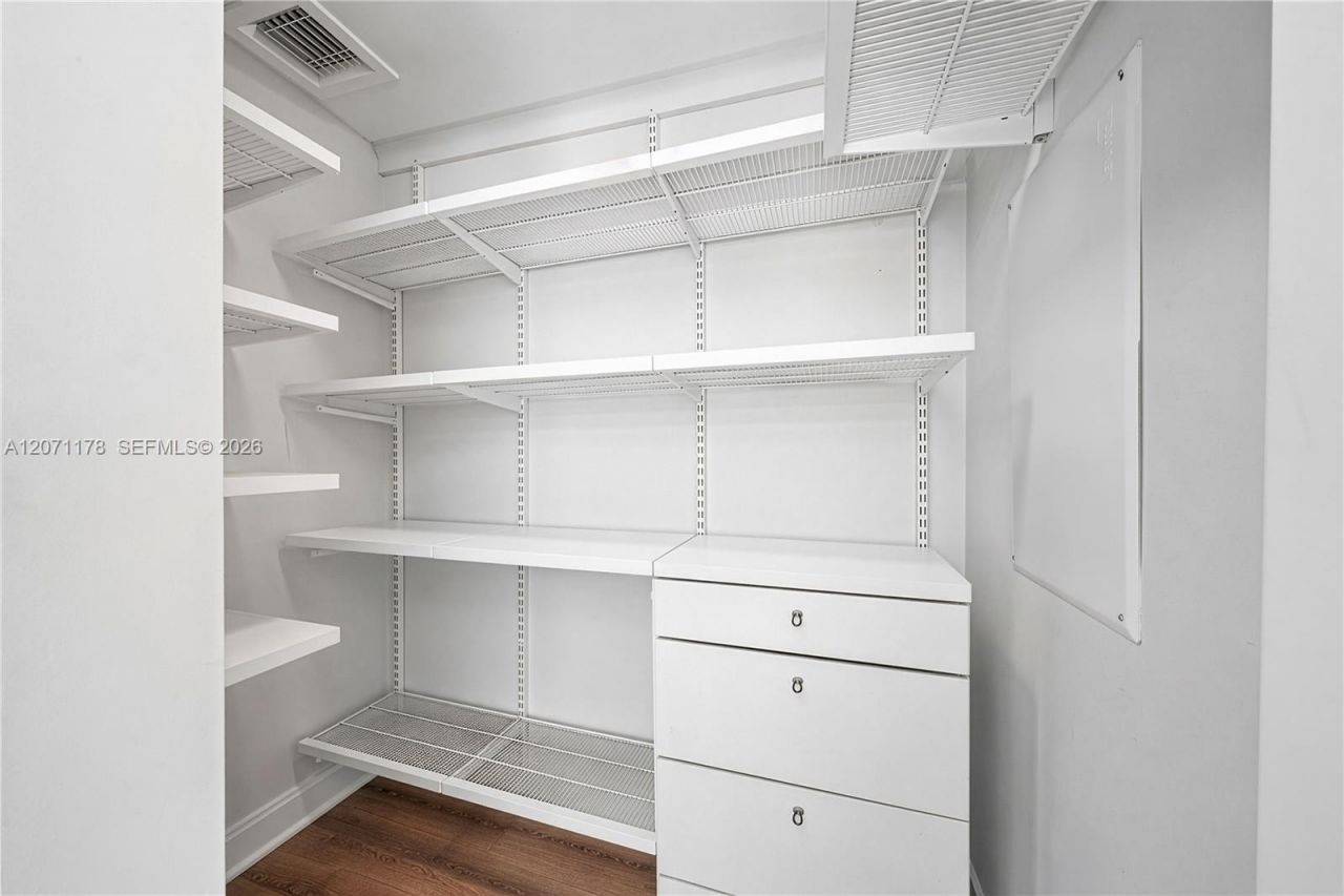 1300 S Miami Ave, Unit 3709, Miami, FL 33130 Photo