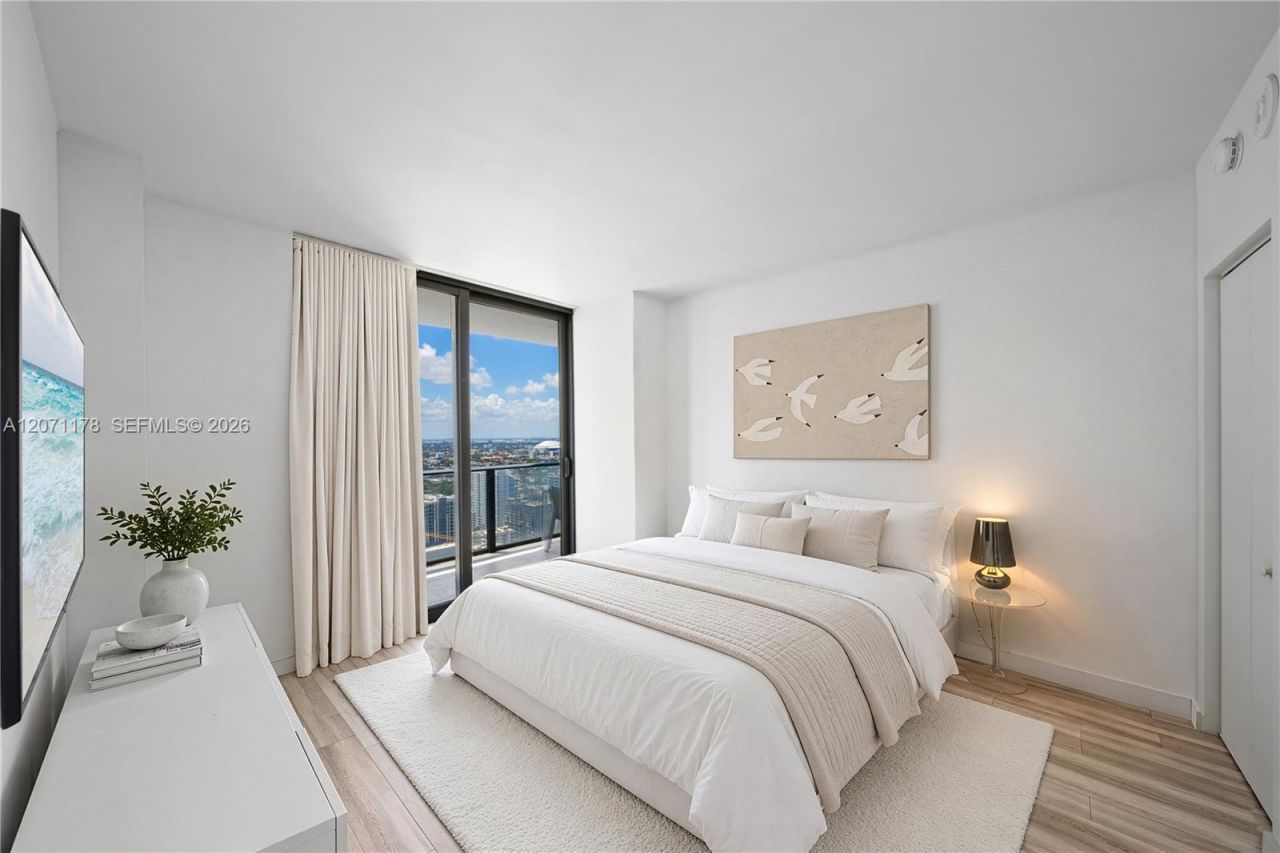 1300 S Miami Ave, Unit 3709, Miami, FL 33130 Photo
