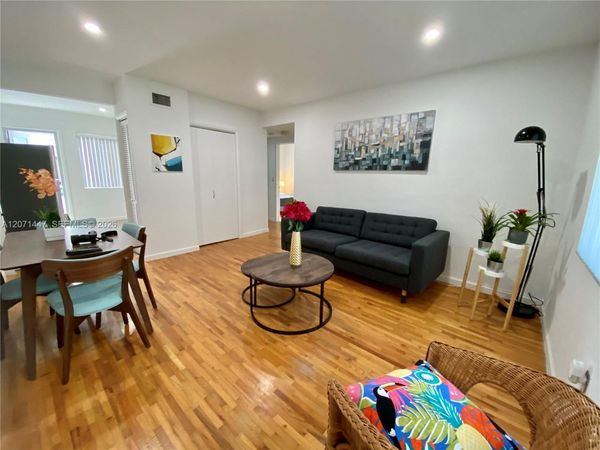 215 Antilla Ave , Unit 1, Coral Gables, FL 33134
