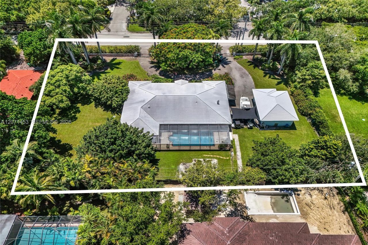 5455 SW 88th St , Miami, FL 33165 Photo