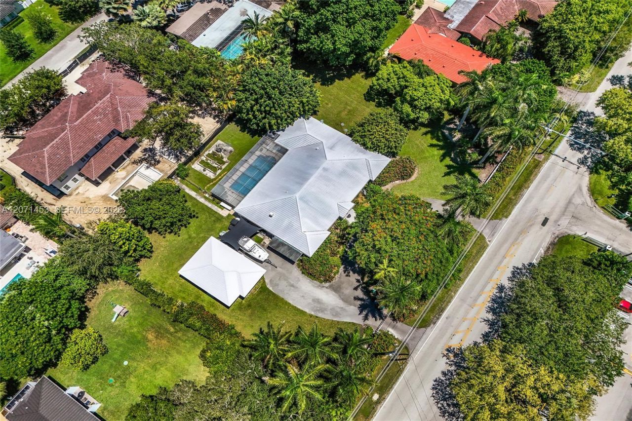 5455 SW 88th St , Miami, FL 33165 Photo