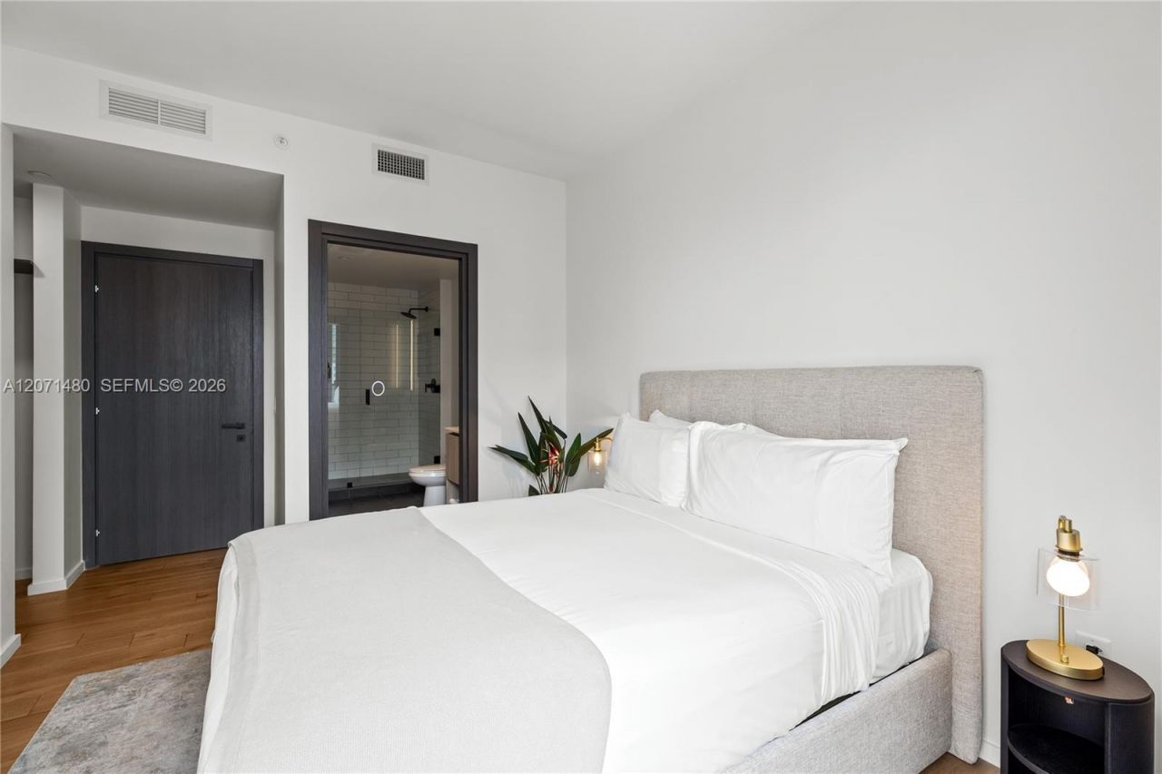 398 NE 5th St , Unit 2118, Miami, FL 33132 Photo