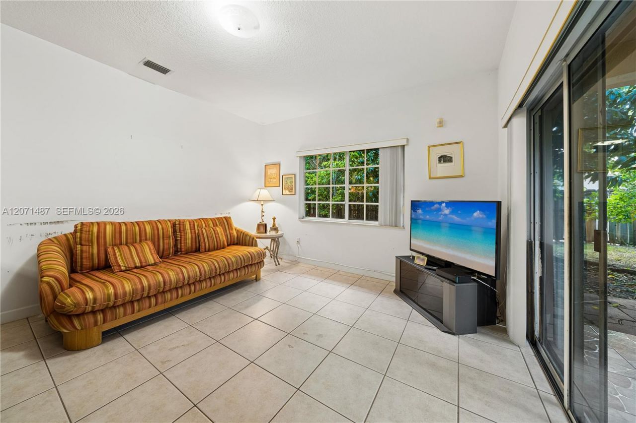 1220 SW 139th Ave, Miami, FL 33184 Photo