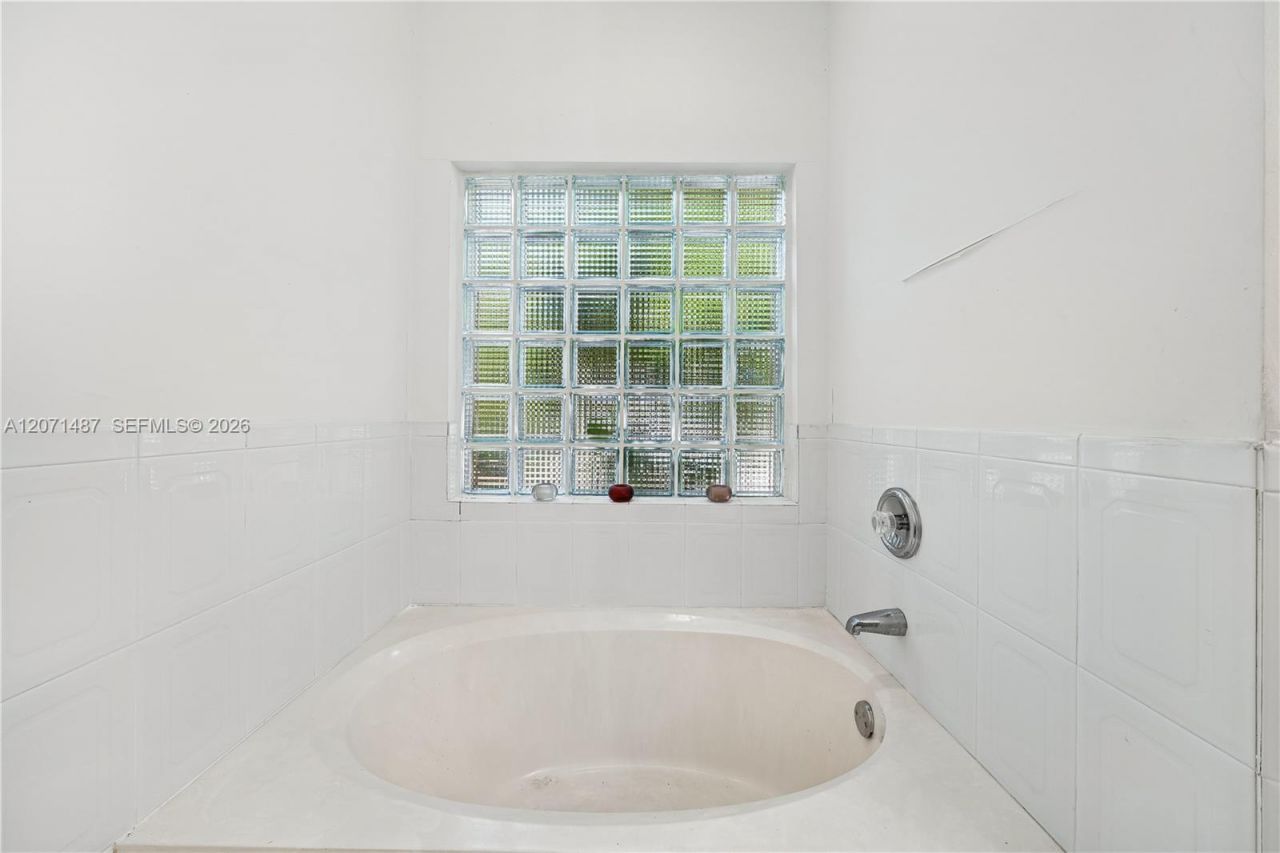 1220 SW 139th Ave, Miami, FL 33184 Photo