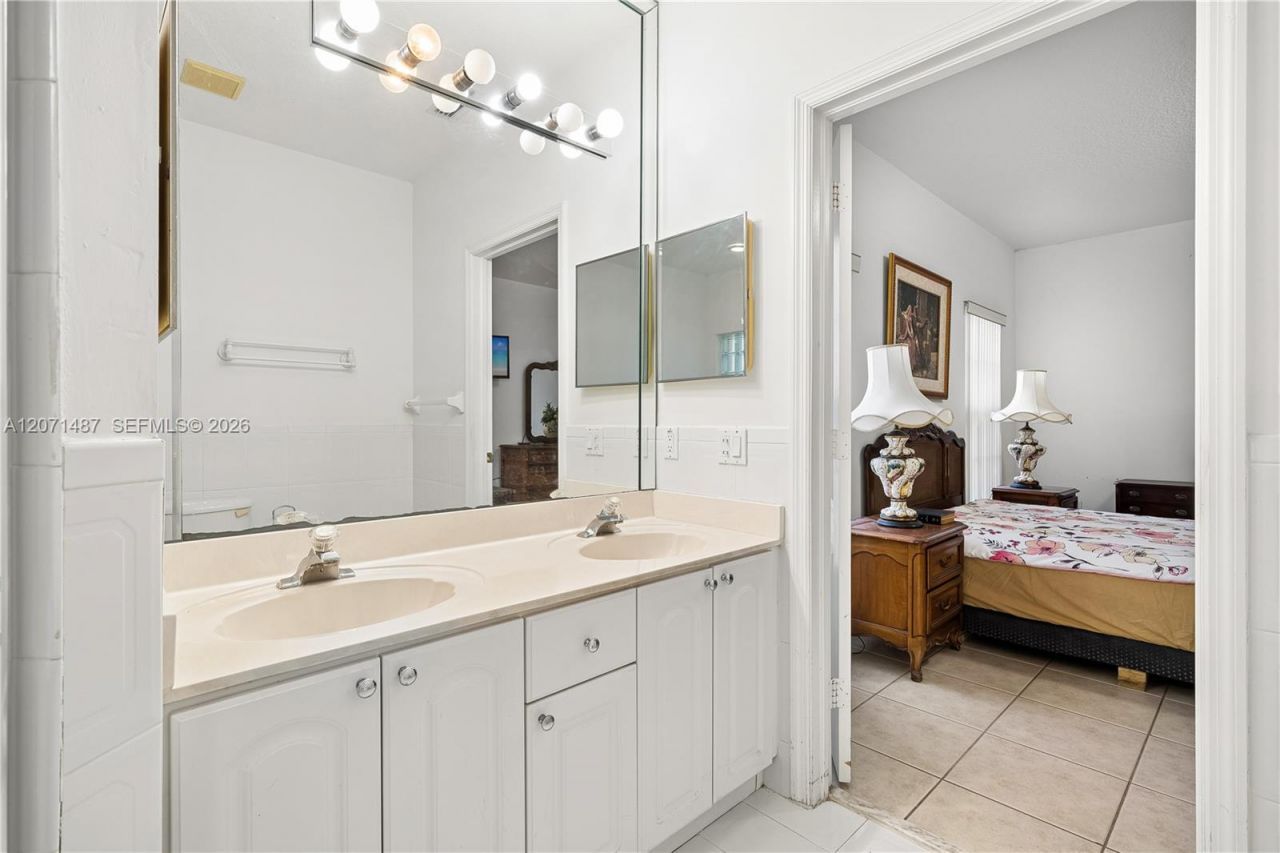 1220 SW 139th Ave, Miami, FL 33184 Photo