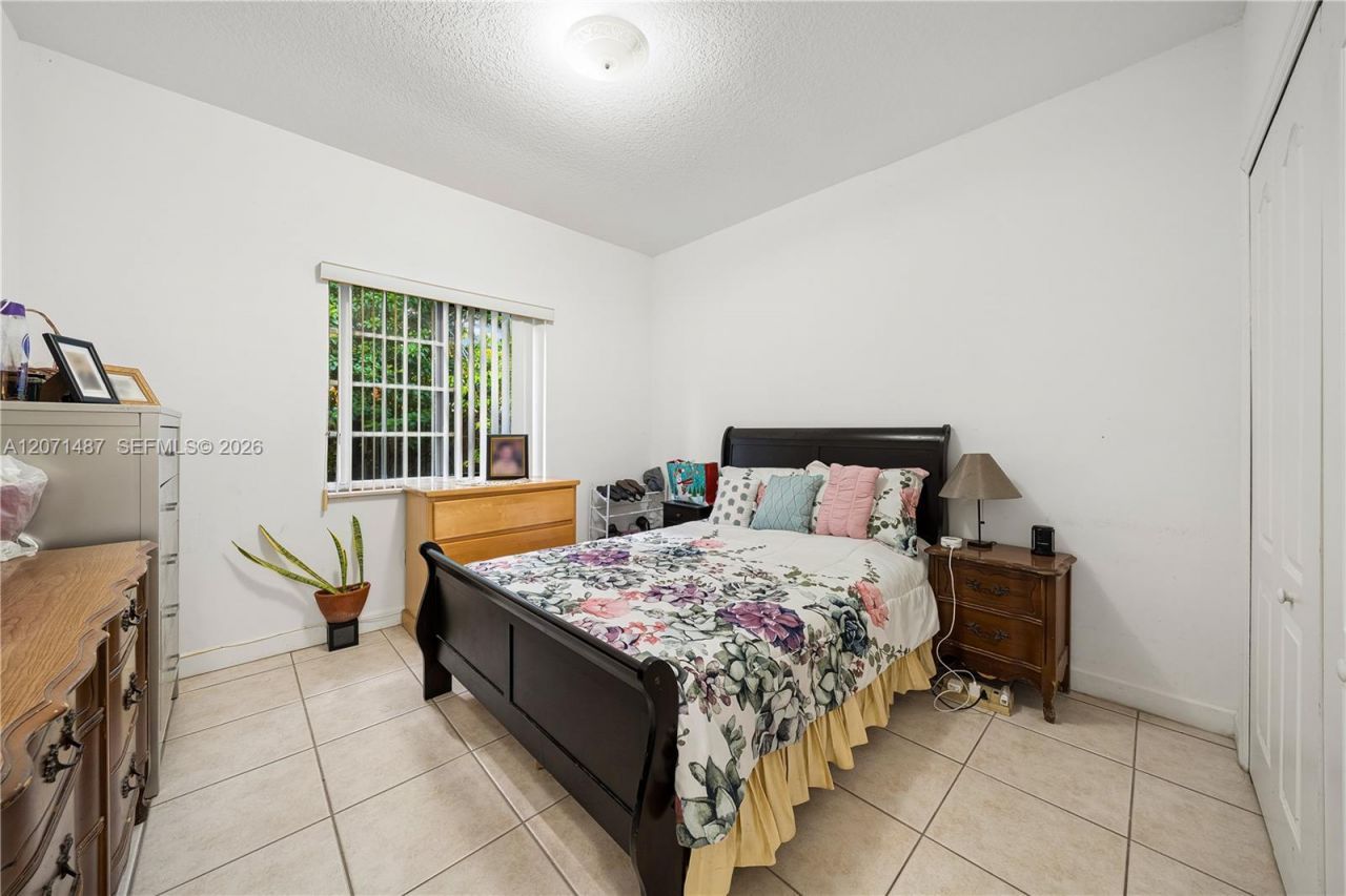 1220 SW 139th Ave, Miami, FL 33184 Photo