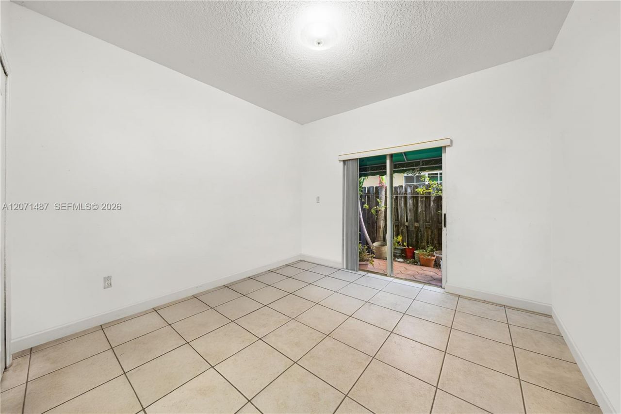 1220 SW 139th Ave, Miami, FL 33184 Photo