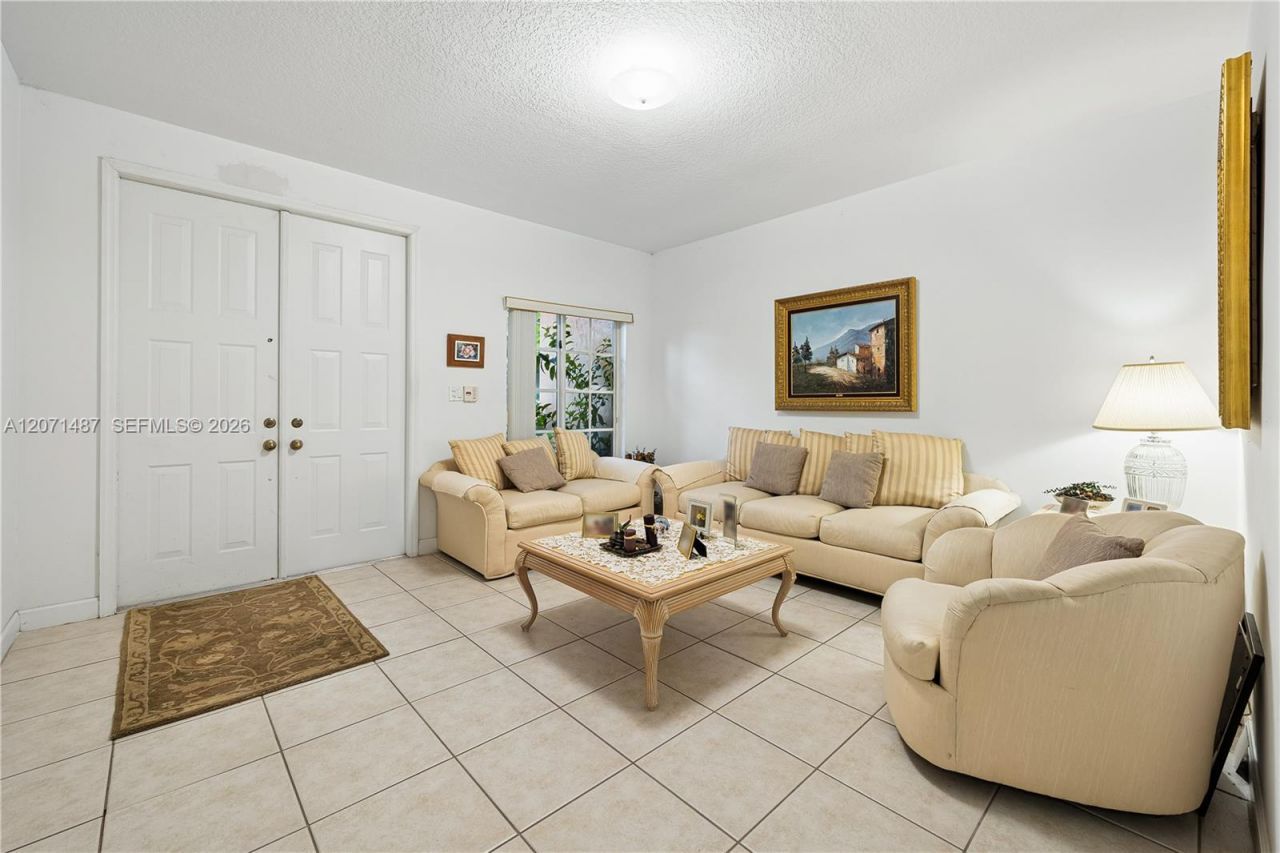 1220 SW 139th Ave, Miami, FL 33184 Photo