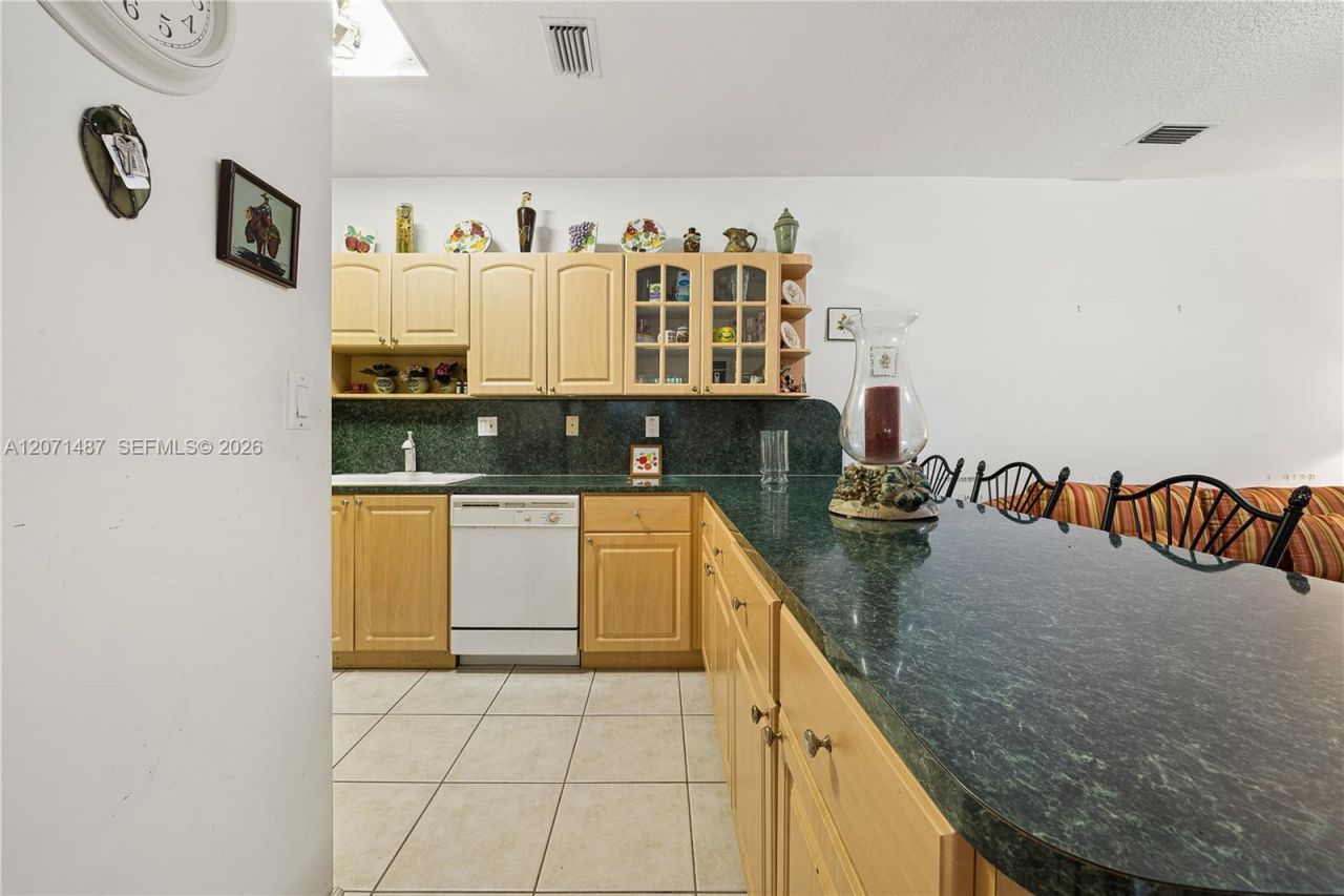 1220 SW 139th Ave, Miami, FL 33184 Photo