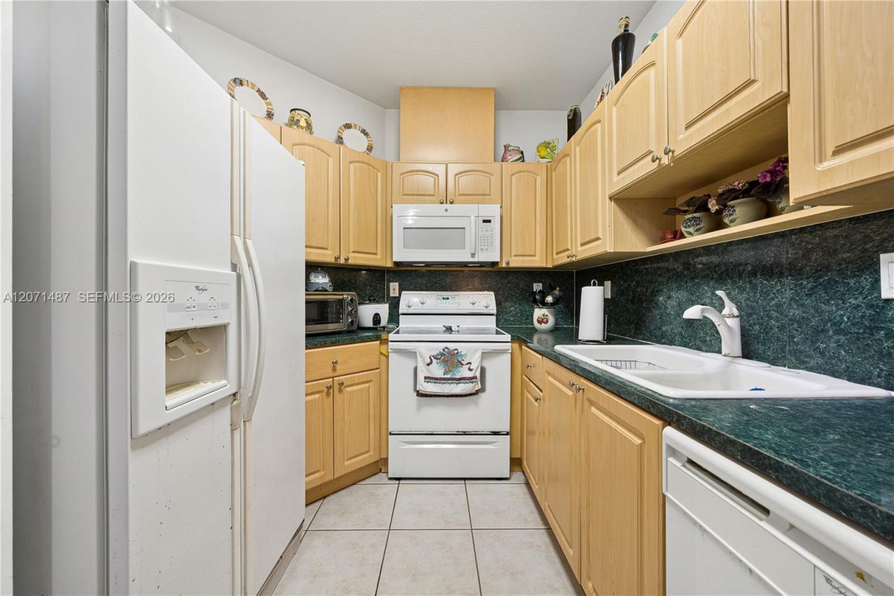 1220 SW 139th Ave, Miami, FL 33184 Photo