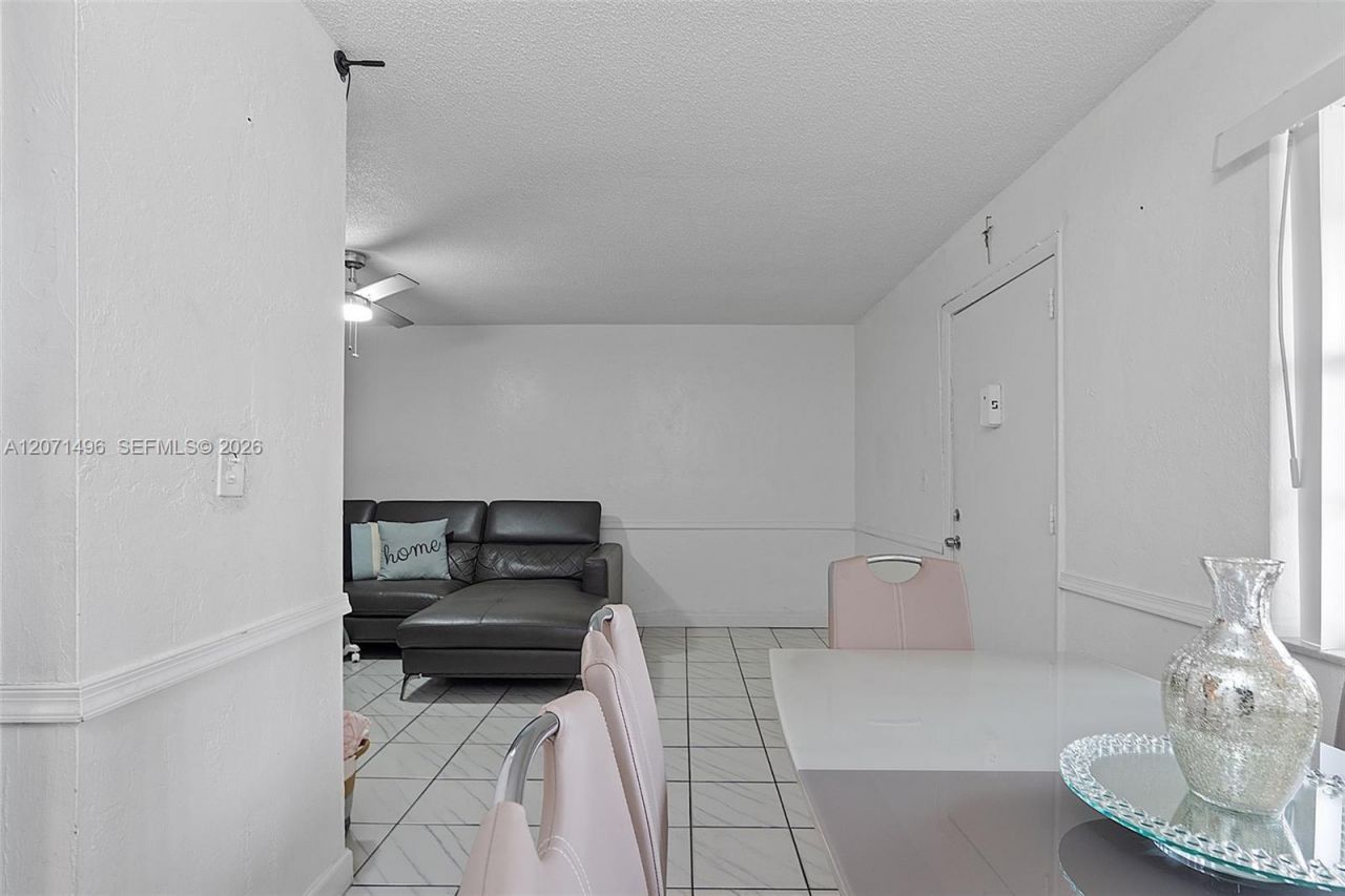 6620 W 2nd Ct, Unit 104, Hialeah, FL 33012 Photo