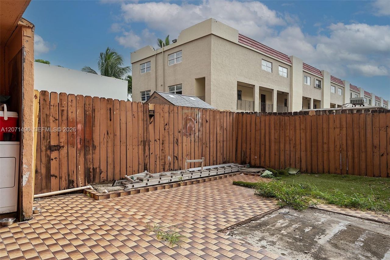 6620 W 2nd Ct, Unit 104, Hialeah, FL 33012 Photo