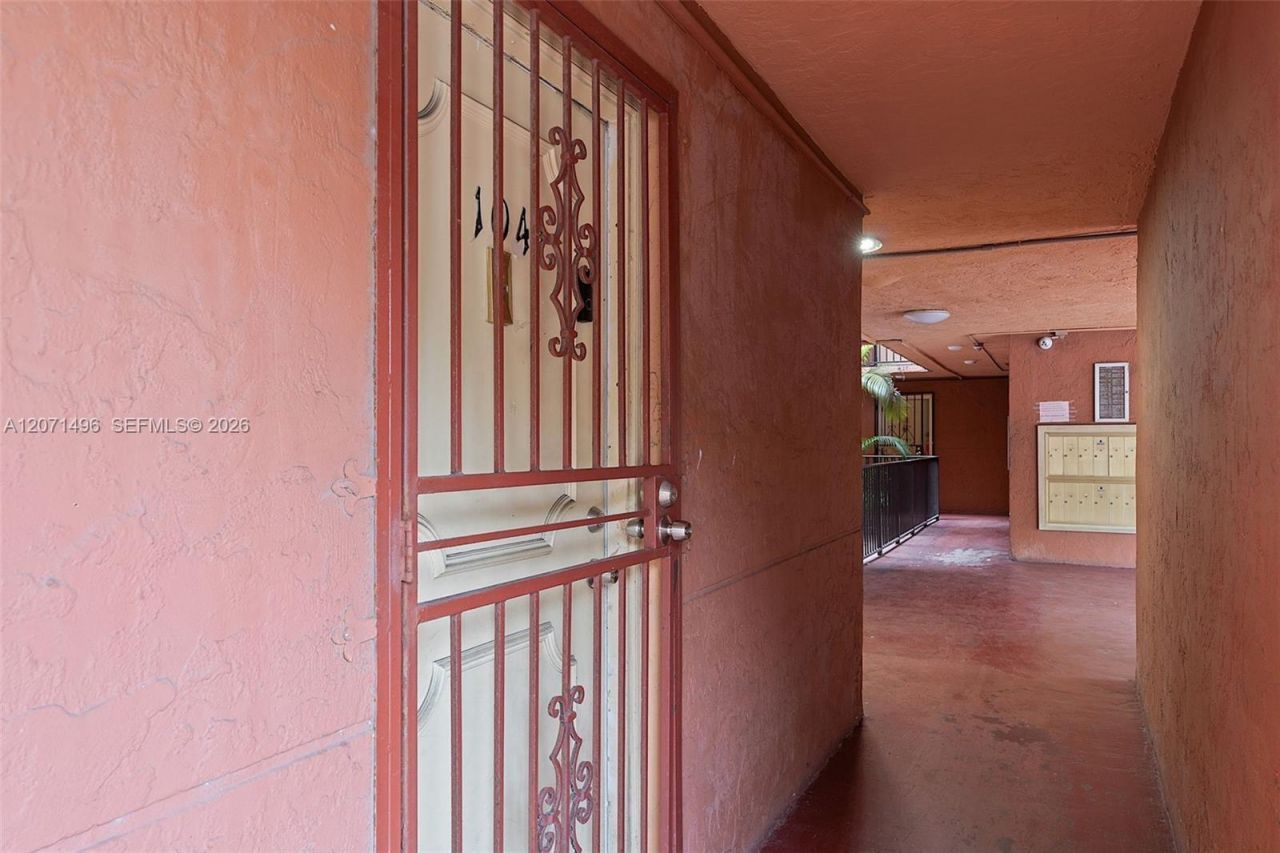 6620 W 2nd Ct, Unit 104, Hialeah, FL 33012 Photo
