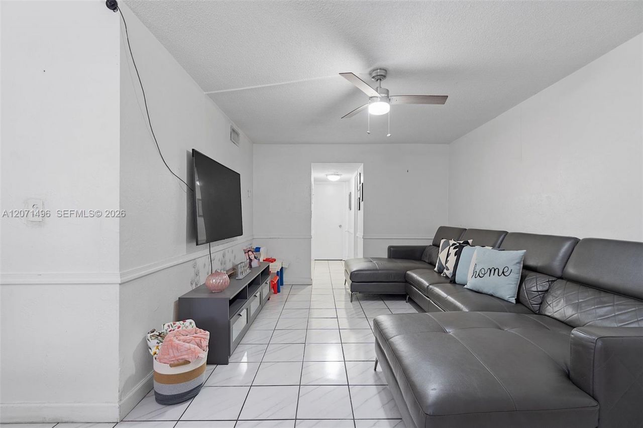 6620 W 2nd Ct, Unit 104, Hialeah, FL 33012 Photo