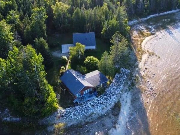 173 Horseshoe Bay Road, St. Ignace, MI 49781