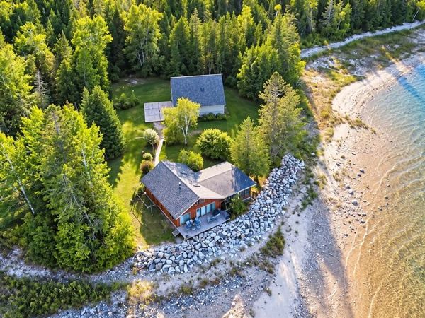 173 Horseshoe Bay Road, St. Ignace, MI 49781