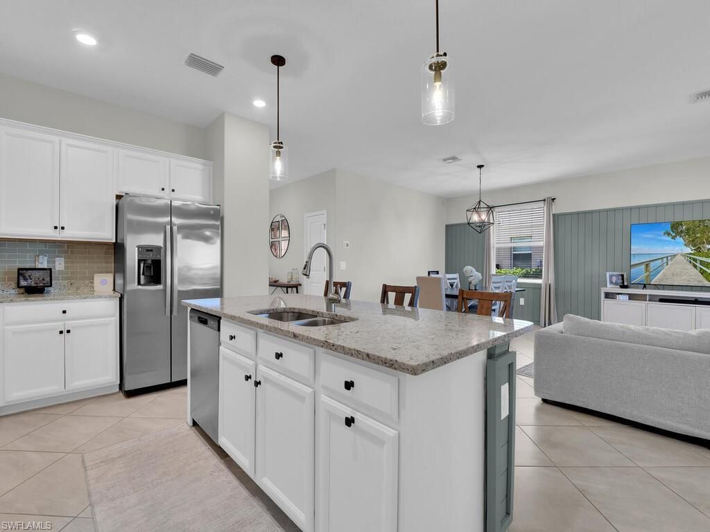 3637 Passion Vine Dr, Alva, FL 33920 Photo