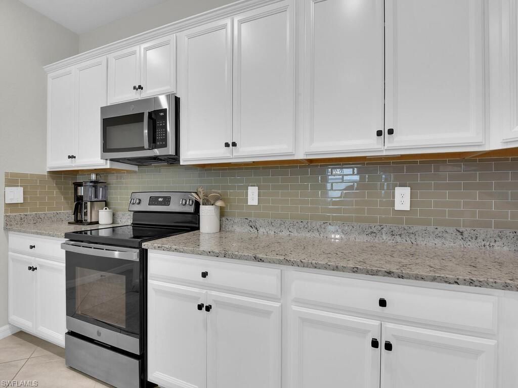 3637 Passion Vine Dr, Alva, FL 33920 Photo
