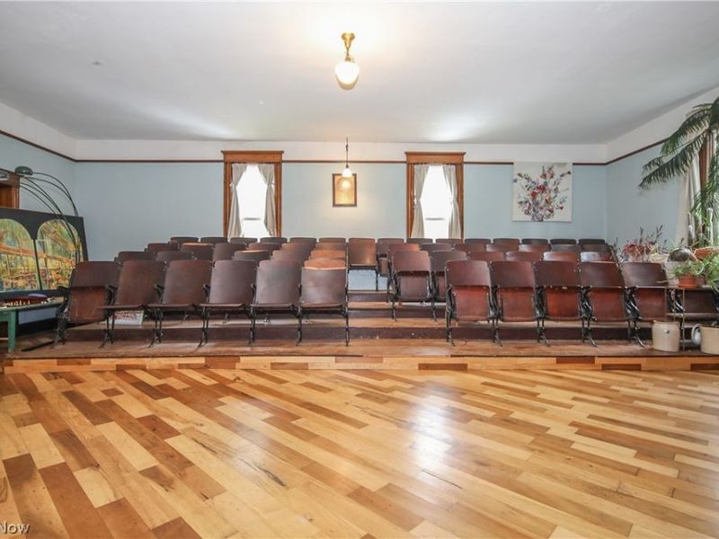 980 Shamrock Drive, Barnesville, OH 43713 Photo 10