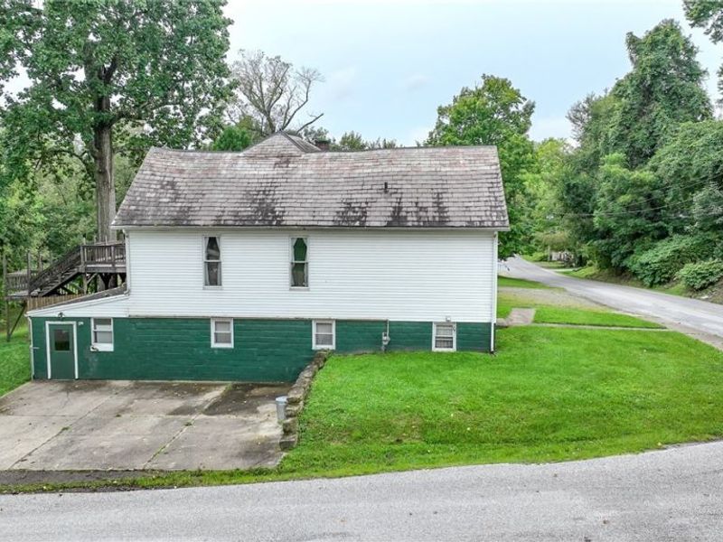 980 Shamrock Drive, Barnesville, OH 43713 Photo 4