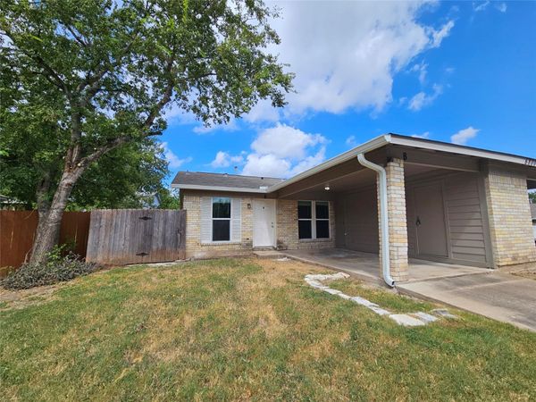 6800 Lunar DR, Unit B, Austin, TX 78745
