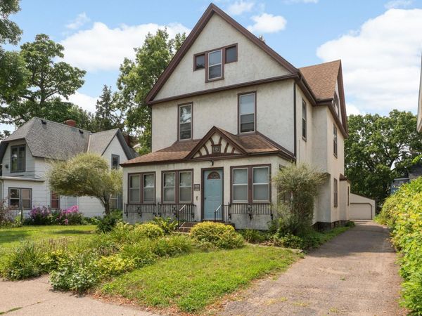 330 4th Street NE, Minneapolis, MN 55413