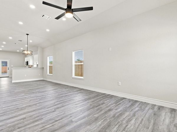 6014 Waycross Ln, San Antonio, TX 78220