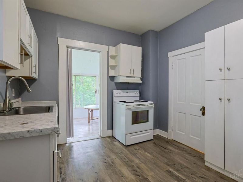 558 Missouri Avenue, Cincinnati, OH 45226 Photo 10