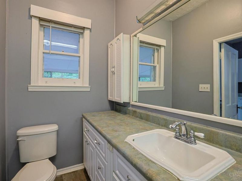 558 Missouri Avenue, Cincinnati, OH 45226 Photo 29