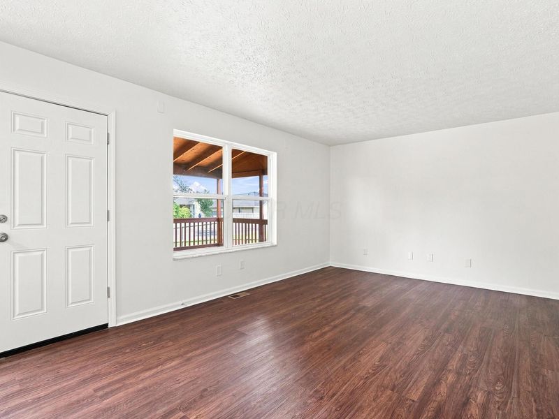 1449 Tall Pine Court , Columbus, OH 43223 Photo 3